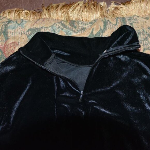 Vintage Rena Rowan for Saville Petite Black Velvet Mock Turtleneck sweater - Picture 4 of 5